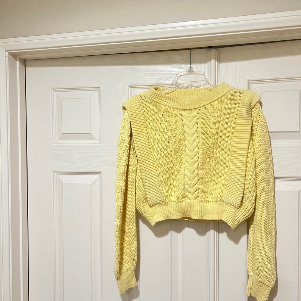 Industry Women's size small yellow Cropped cotton thick‎ Knit Sweater jumper